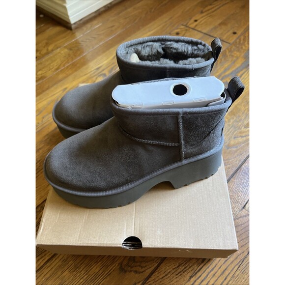 UGG CLASSIC ULTRA MINI NEW HEIGHTS Gray SUEDE WOMEN'S BOOTS US SIZE 10 NIB! - Picture 2 of 11